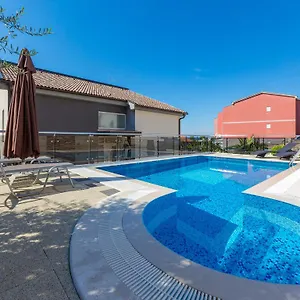  Apartment Livaja